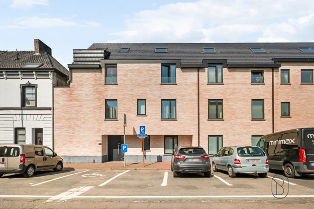 Extérieur - Appartement Récemment Construit avec Balcon à Dottignies