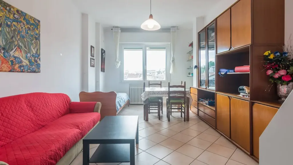 Elutuba - Triplex with Balcony in Cattolica