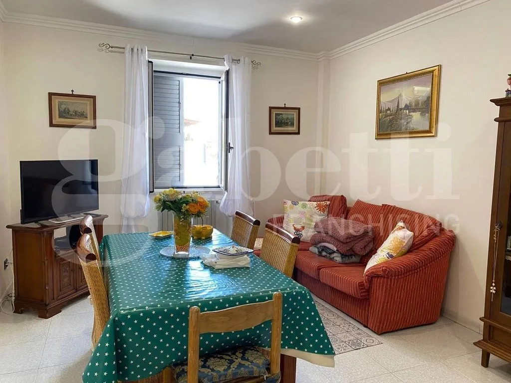 Dining Room - Versatile Villa with Garden in Trani