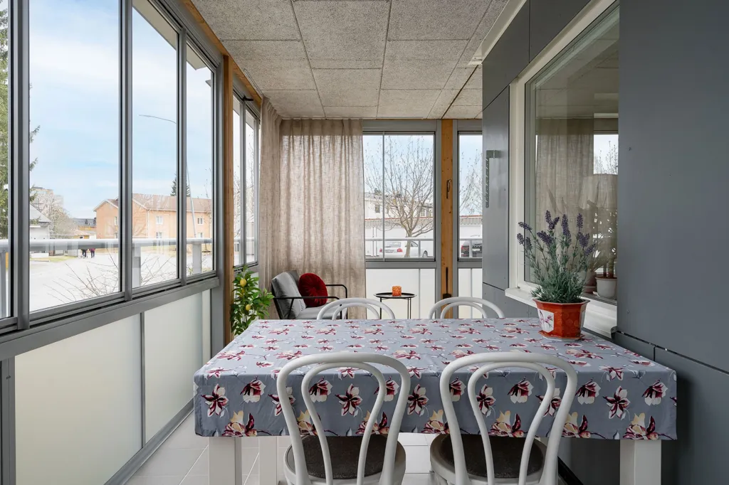 Söögituba - Modern Apartment with Balcony in Sörböle