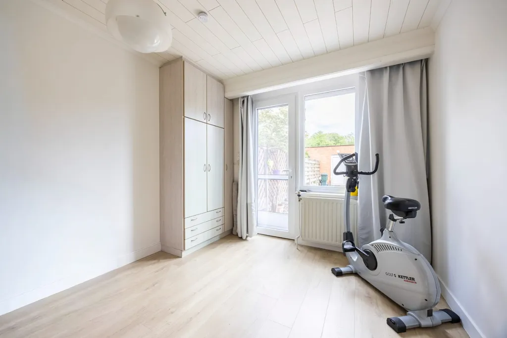 Pièces - Appartement avec Terrasse et Garage à Schoten