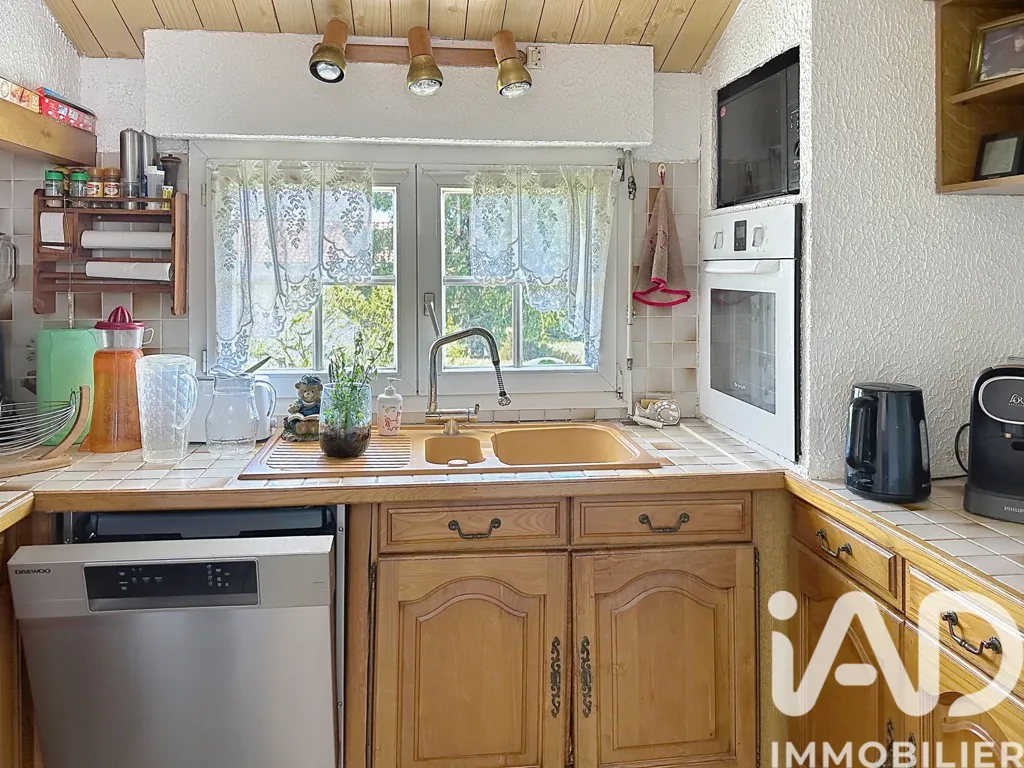 Cuisine - Pavillon avec Sous-sol à Le Tallud, France