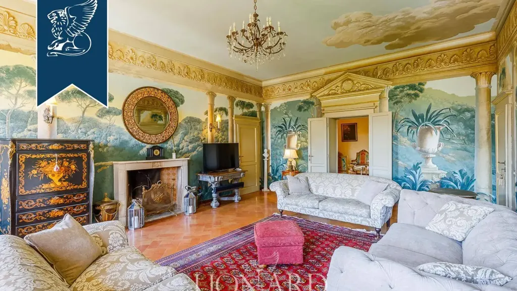 Elutuba - Historic Villa with Pool near Lucca