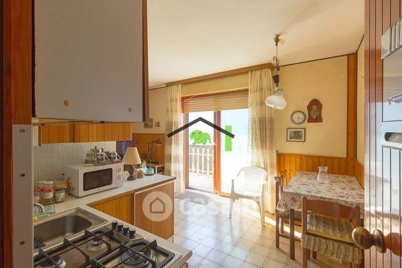 Köök - Studio with Terrace in Arta Terme
