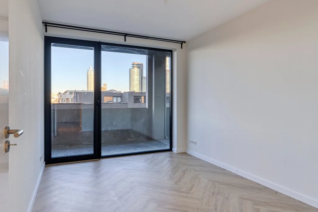 Pièces - Modern Apartment with Balcony in Rotterdam