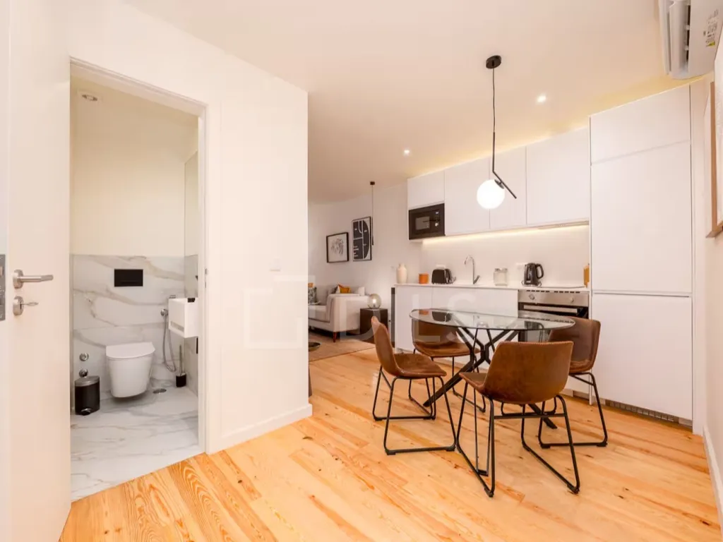 Salle à manger - Remodelled T1 Apartment with Terrace in Lisbon
