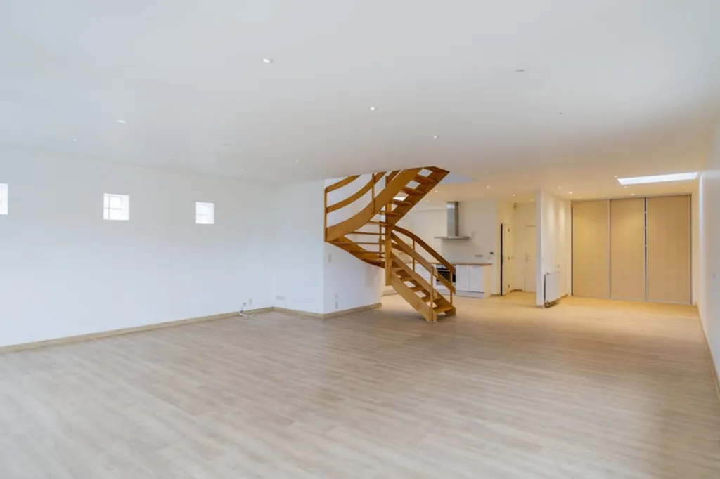 Elutuba - Duplex with Terrace in Andenne