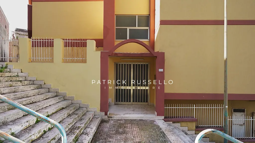 Välivaade - Spacious Apartment with Triple Exposure in Caposoprano, Gela