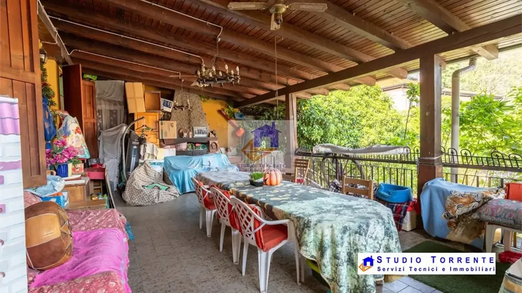 Terrass - Bifamiliar Villa with Terrace in Cormano, Milan