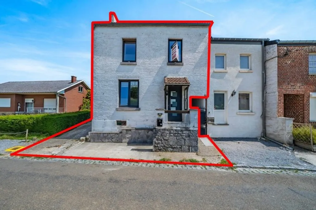 Extérieur - Maison 3 Façades avec Jardin à Warnant-Dreye