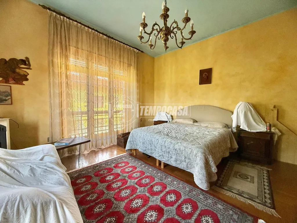 Magamistoad - Bifamiliar Villa with Garden in Ciriè