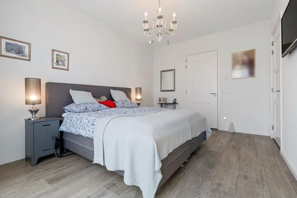 Magamistoad - Eco-Friendly Villa with Solar Panels in Venlo