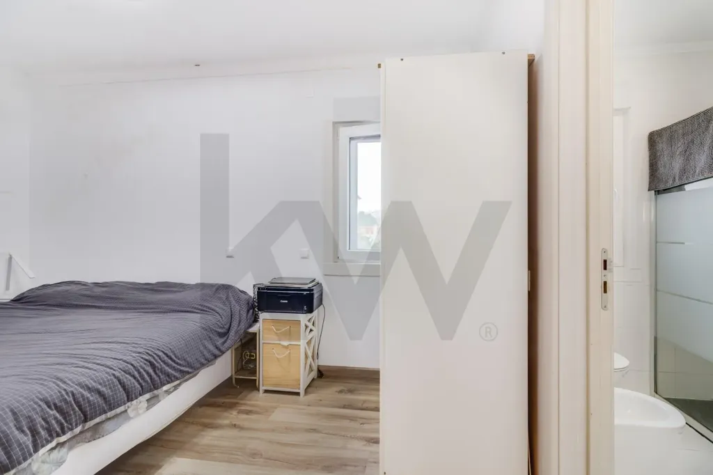 Bedrooms - Central Benfica House with Pool