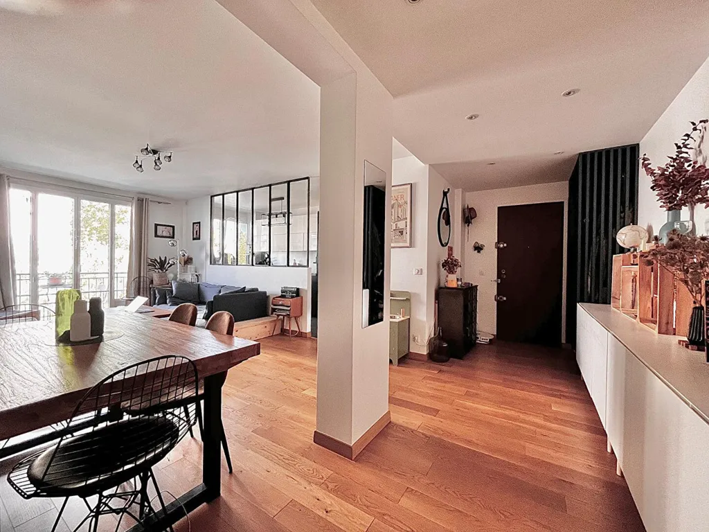 Söögituba - Balcony Flat in 20th Arrondissement, Paris