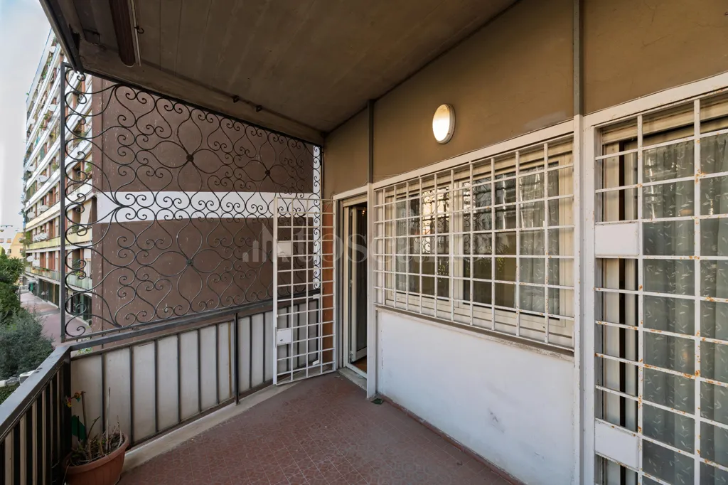 Rõdu - Spacious Apartment with Balcony in Monteverde, Rome
