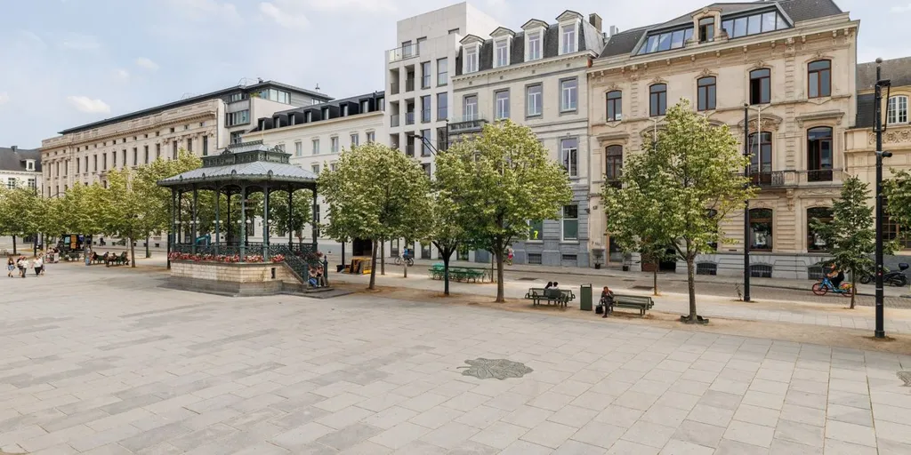 Appartement Luxueux avec Vue sur Place à Gand