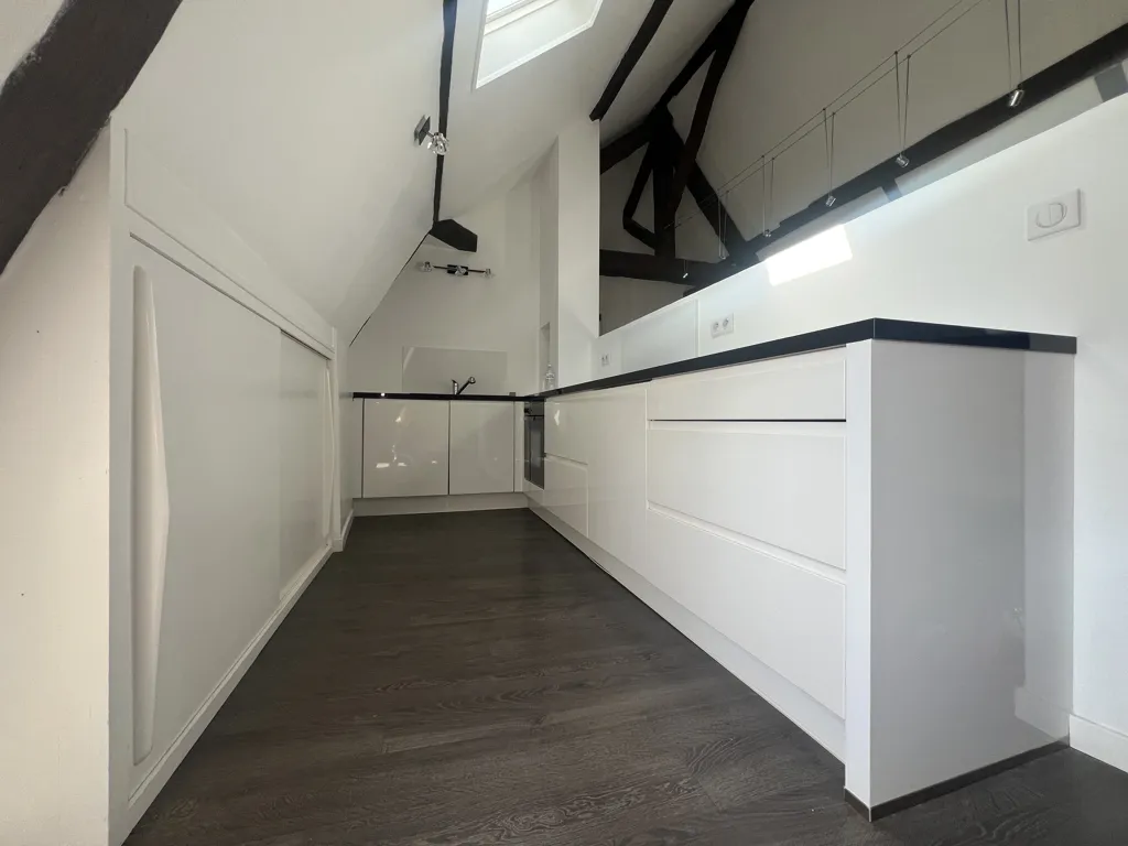 Köök - Charming Apartment with Parking in Senlis