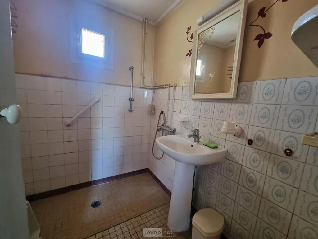 Bathrooms - 4-room house in Ducey-les-Chéris
