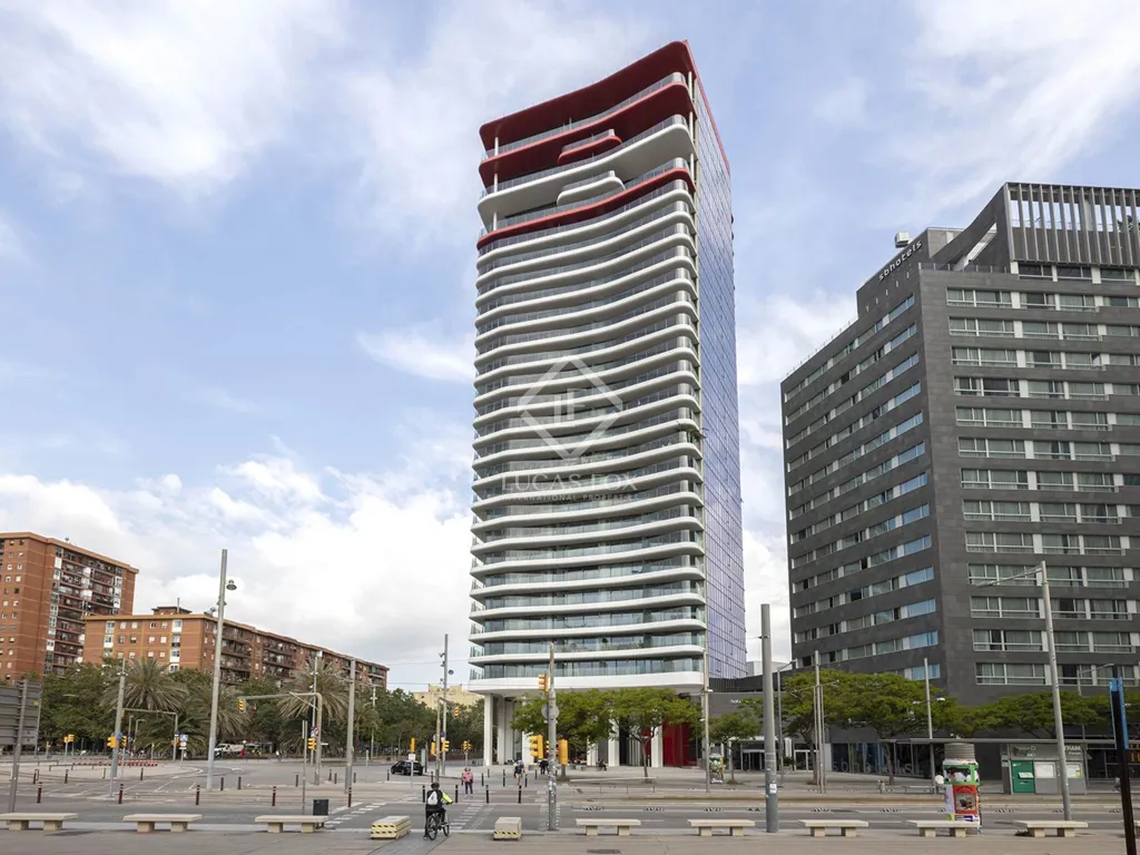 Luxury Flat with Rooftop Pool in Diagonal Mar, Barcelona