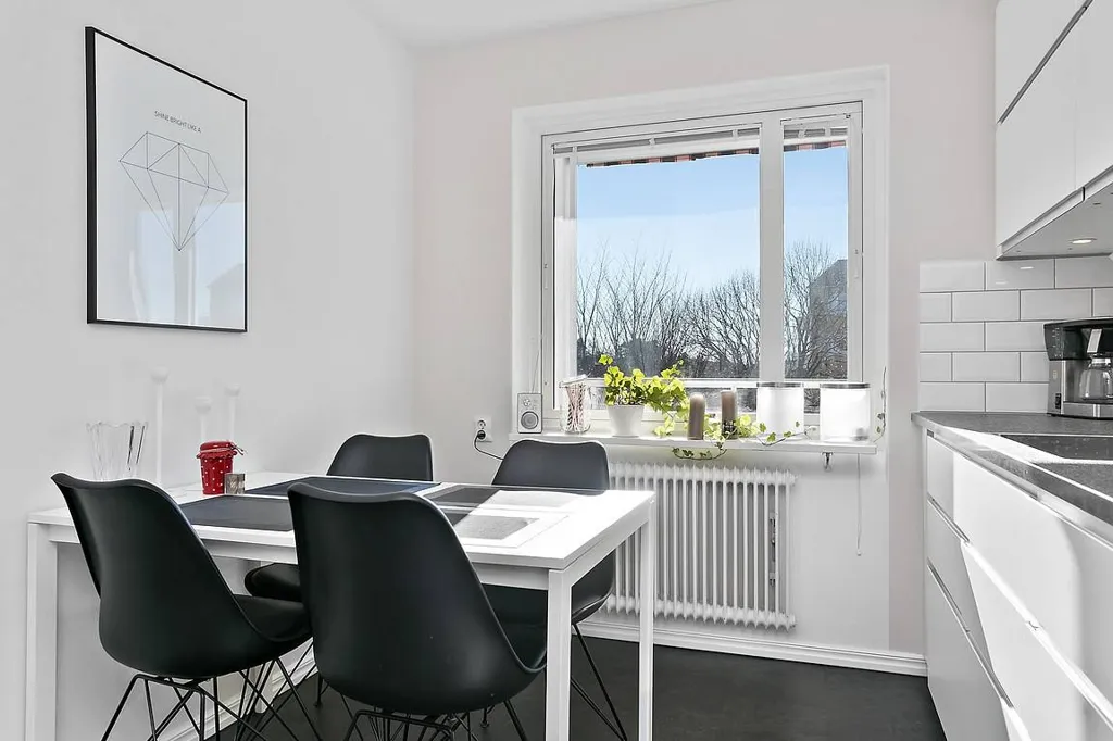 Salle à manger - Apartment with Balcony on Slotteberget