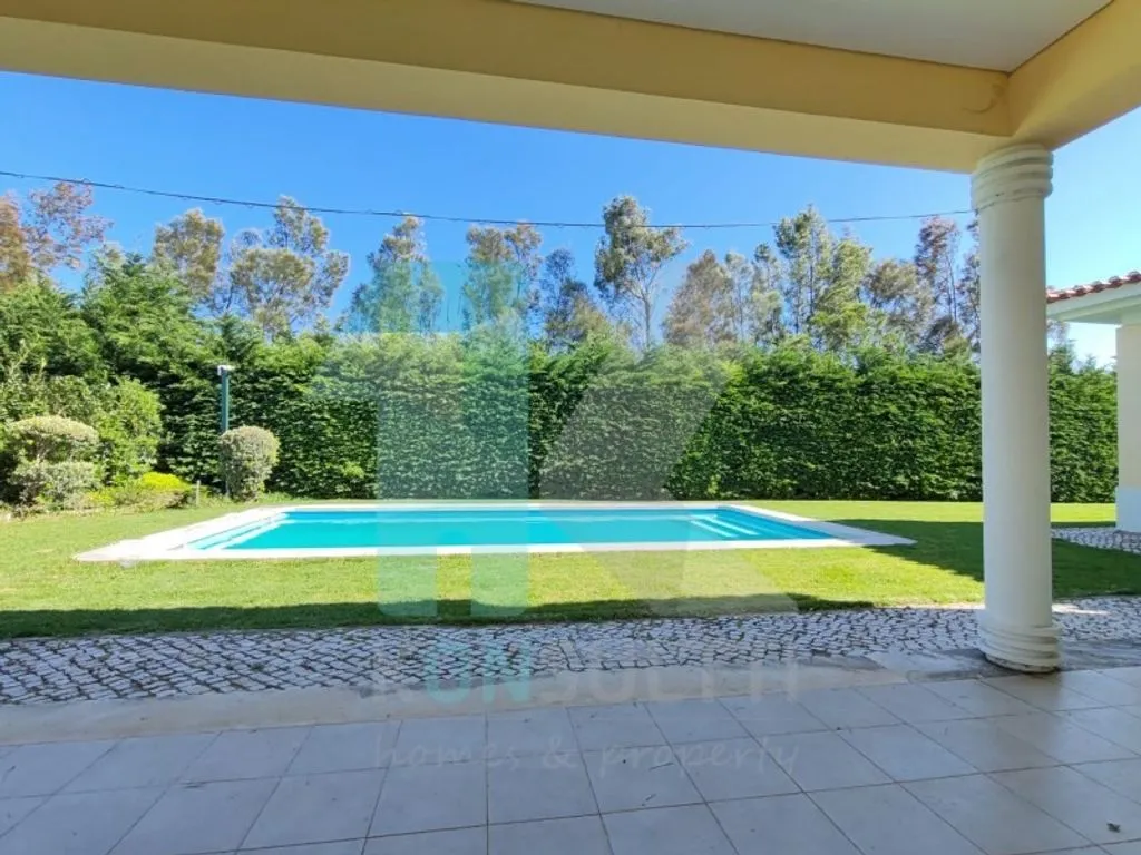Piscina - Luxury Villa with Pool in Penha Longa, Cascais