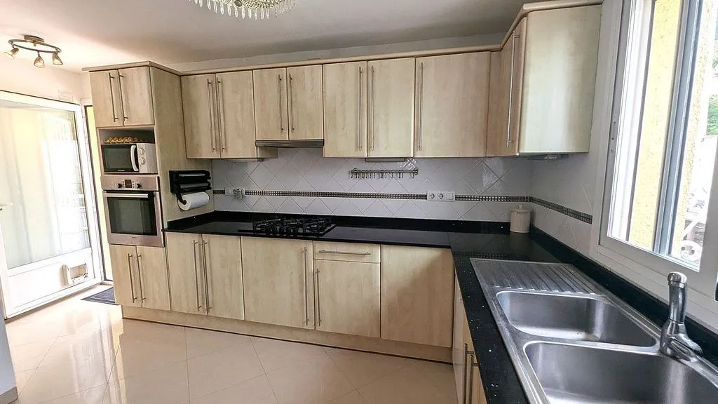 Cuisine - Chalet with Sea View and Pool in Jávea