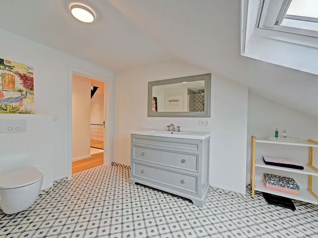 Vannitoad - Fully Renovated Semi-Detached House in Tervuren