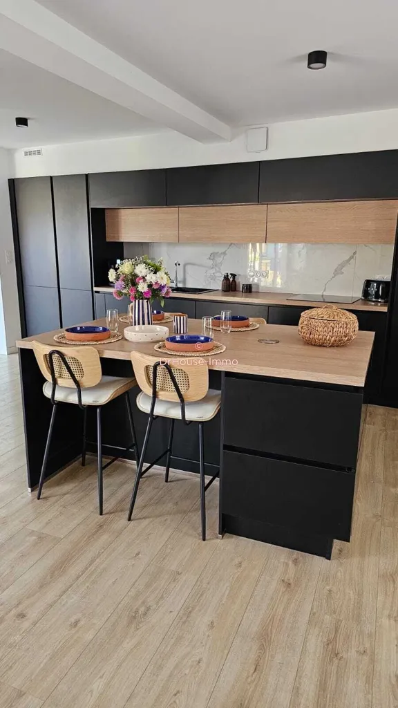 Kitchen - City Centre House with Terrace in Plerguer