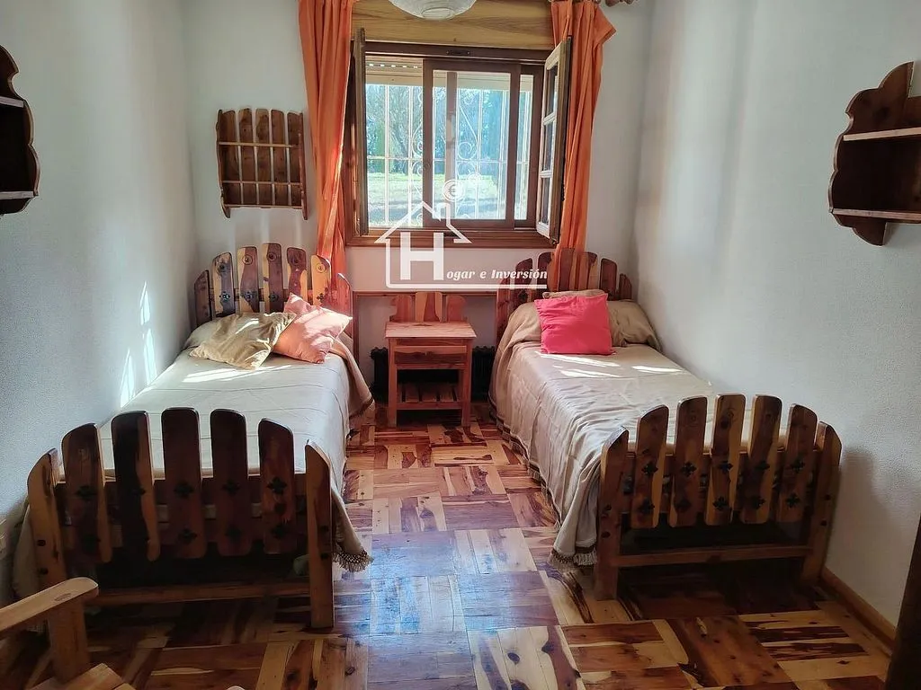 Bedrooms - Chalet with Large Plot in Trijueque