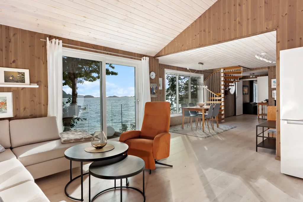 Soggiorno - Seafront Cottage with Private Garden in Gausetbukta
