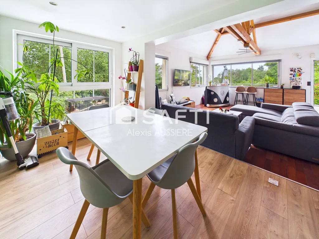 Söögituba - Contemporary House with Garden in Saint-Thibault-des-Vignes