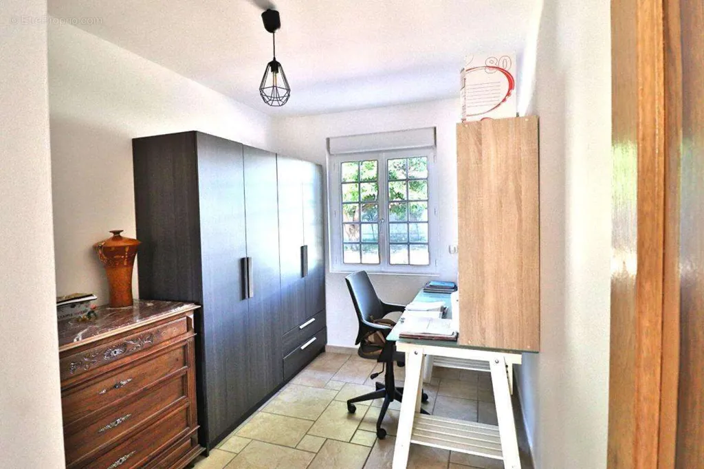 Kabinet - Villa with Pool and Dependence in Pia