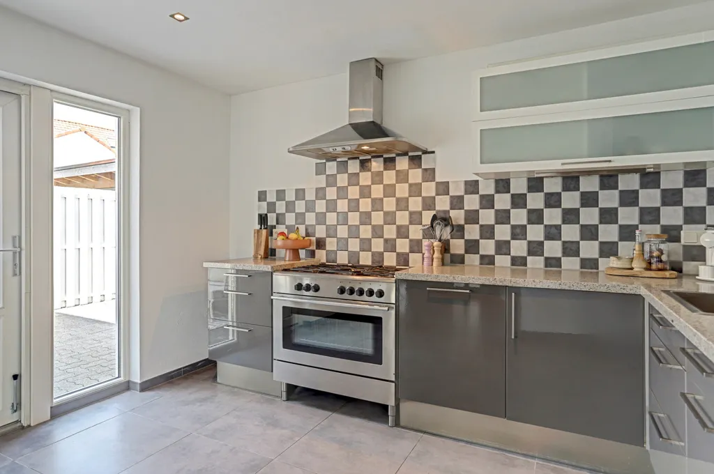 Cuisine - Modernised Two-Storey House with Garden in Reusel