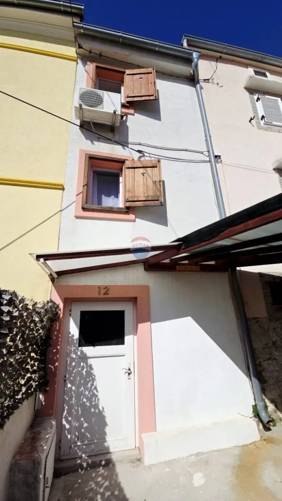 Välivaade - Apartment with Terrace in Njivice, Omišalj