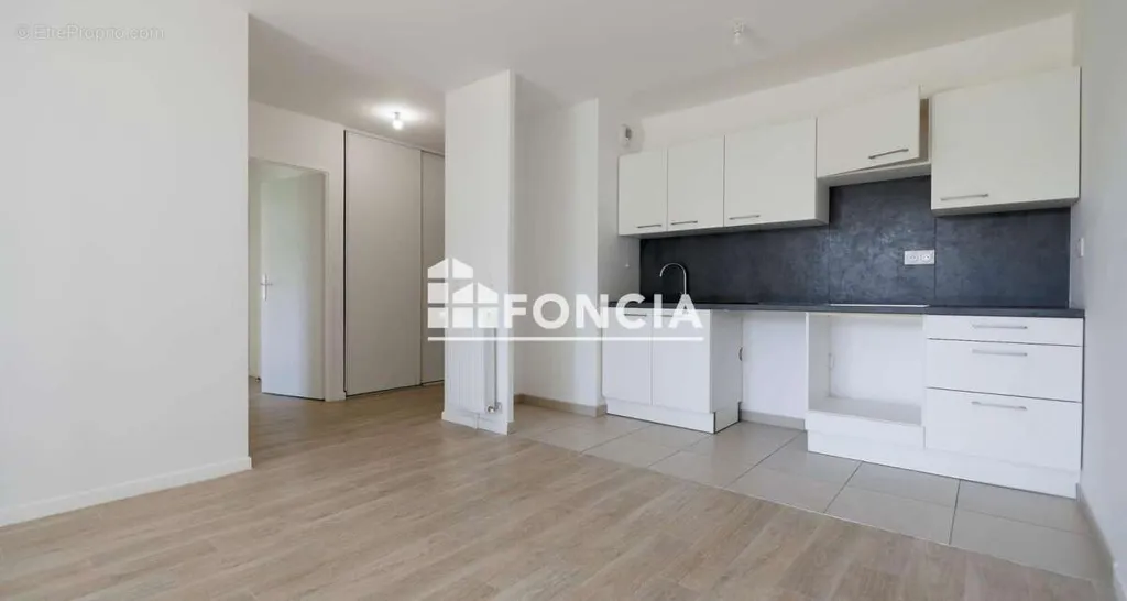 Köök - 3-Piece Garden Flat in Dammarie-les-Lys