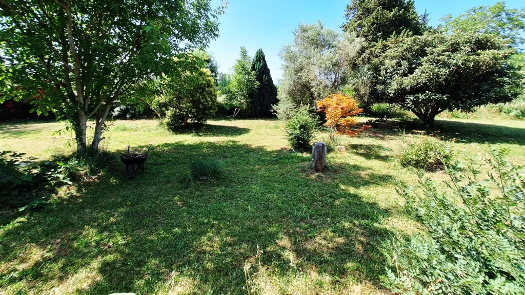 Jardin - Maison avec terrasse et jardin à Lauris