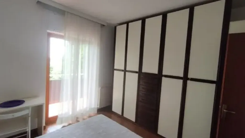 Magamistoad - Twin-Storey Apartment with Balcony in Trieste