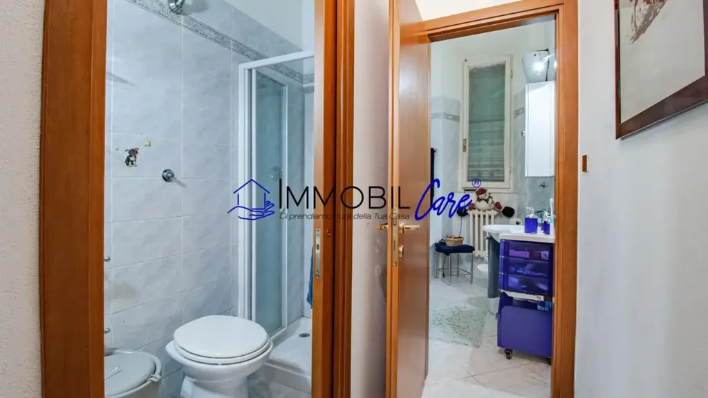 Salles de bain - Spacious Apartment with Veranda in Livorno