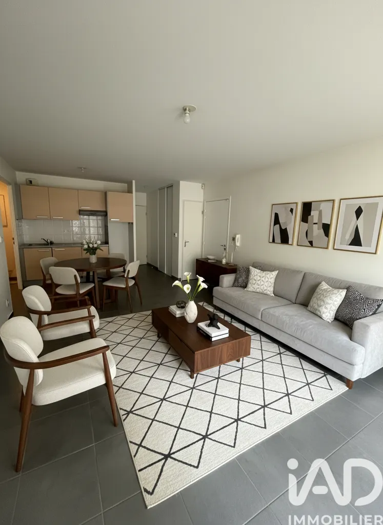 Séjour - Appartement avec Jardin et Garage à Lyon-8e