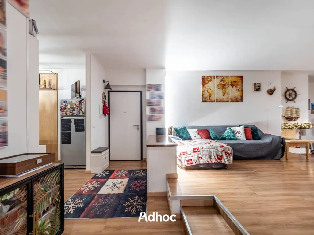 Elutuba - Spacious Apartment with Terrace in Fano