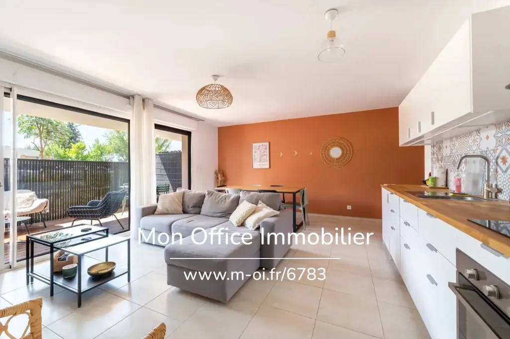 Köök - Modern Apartment with Terrace in Eguilles