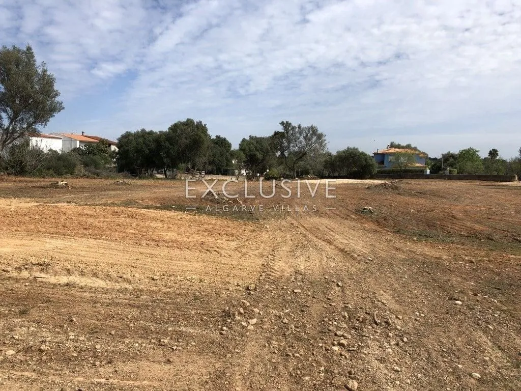 Jardin - Building Land with Pool Project in Almancil