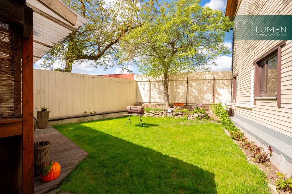 Aed - Two Houses with Private Access in Tartu