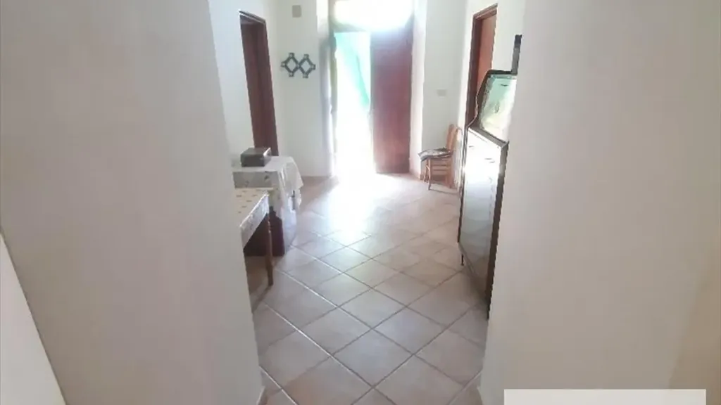hallway_entrance