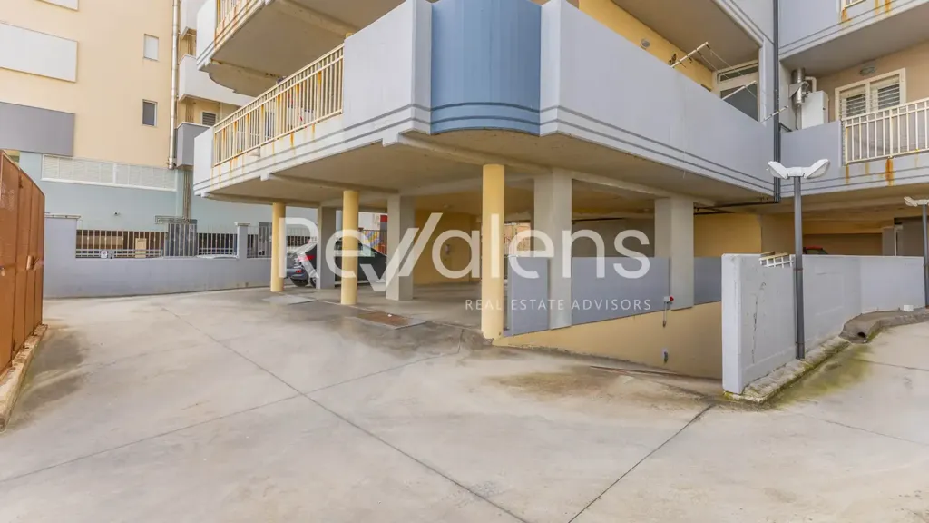 Jardin - Modern Apartment with Balcony in Bari