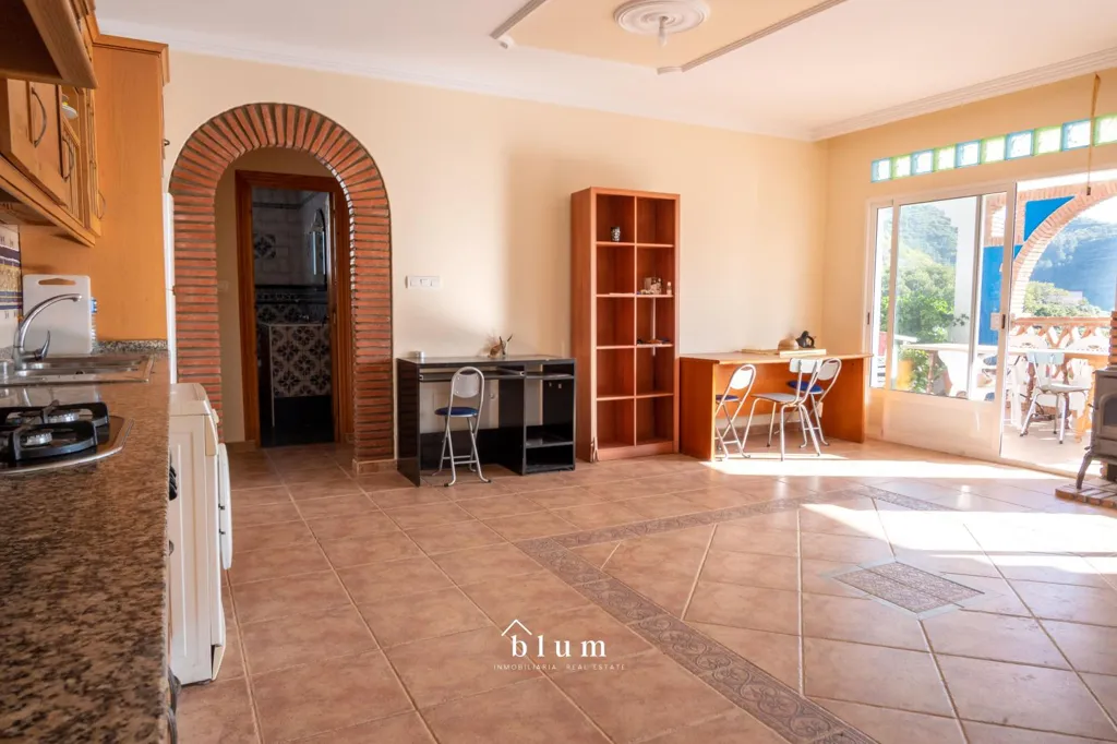 Cuisine - Farmhouse with Pool in Jete, Almuñecar