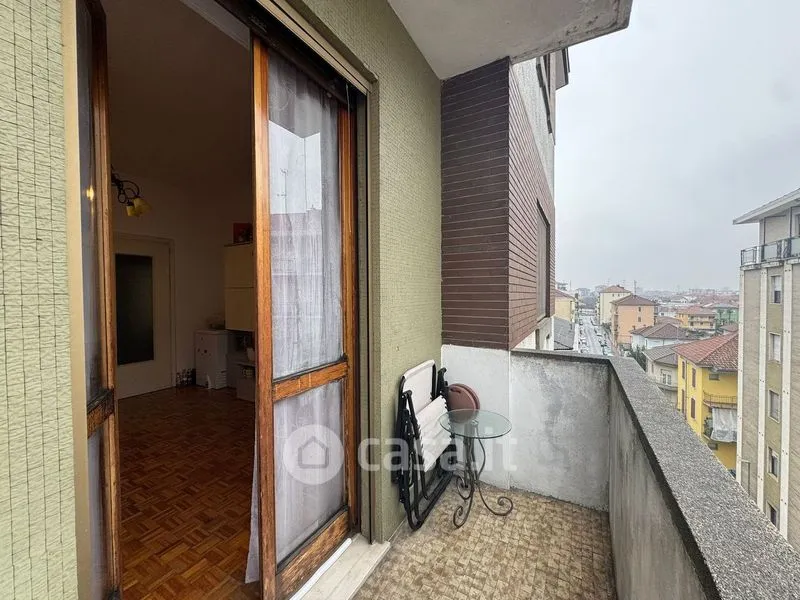 Balcon - Trilocale with Balcony in Vercelli