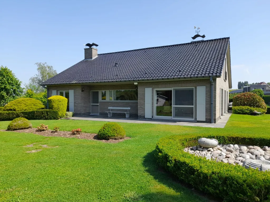 Välivaade - Open Plan House with Garden in Brakel