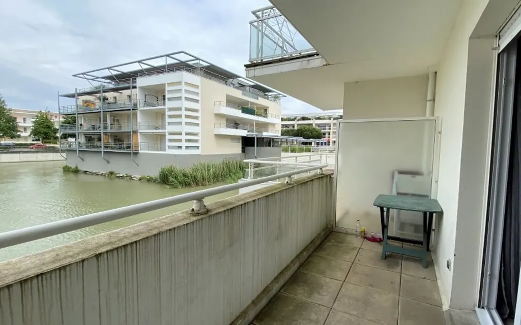Balcon - Studio Meublé avec Balcon à La Rochelle