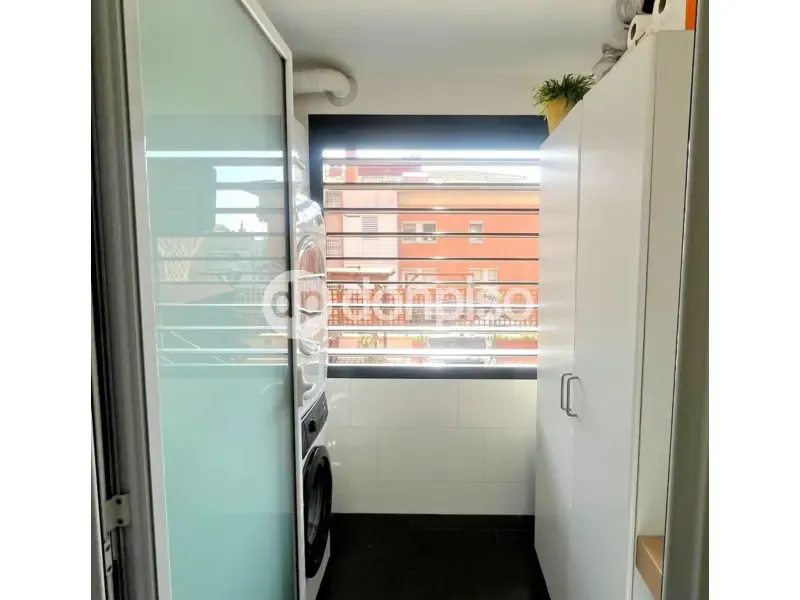 Pesuköök - Modern Apartment with Large Terrace in Mas Lluí